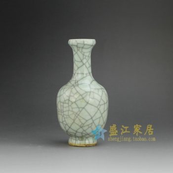 RYXC18-D 8396手工裂紋釉花瓶 花插 尺寸：口徑3.8厘米 肚徑 8.1厘米 高16.3厘米