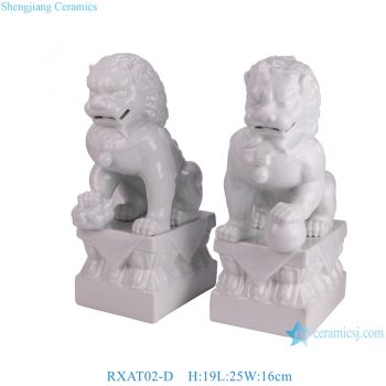 RXAT02-D 白色獅子狗雕塑一對 高19直徑25底徑20.8重量5.2KG